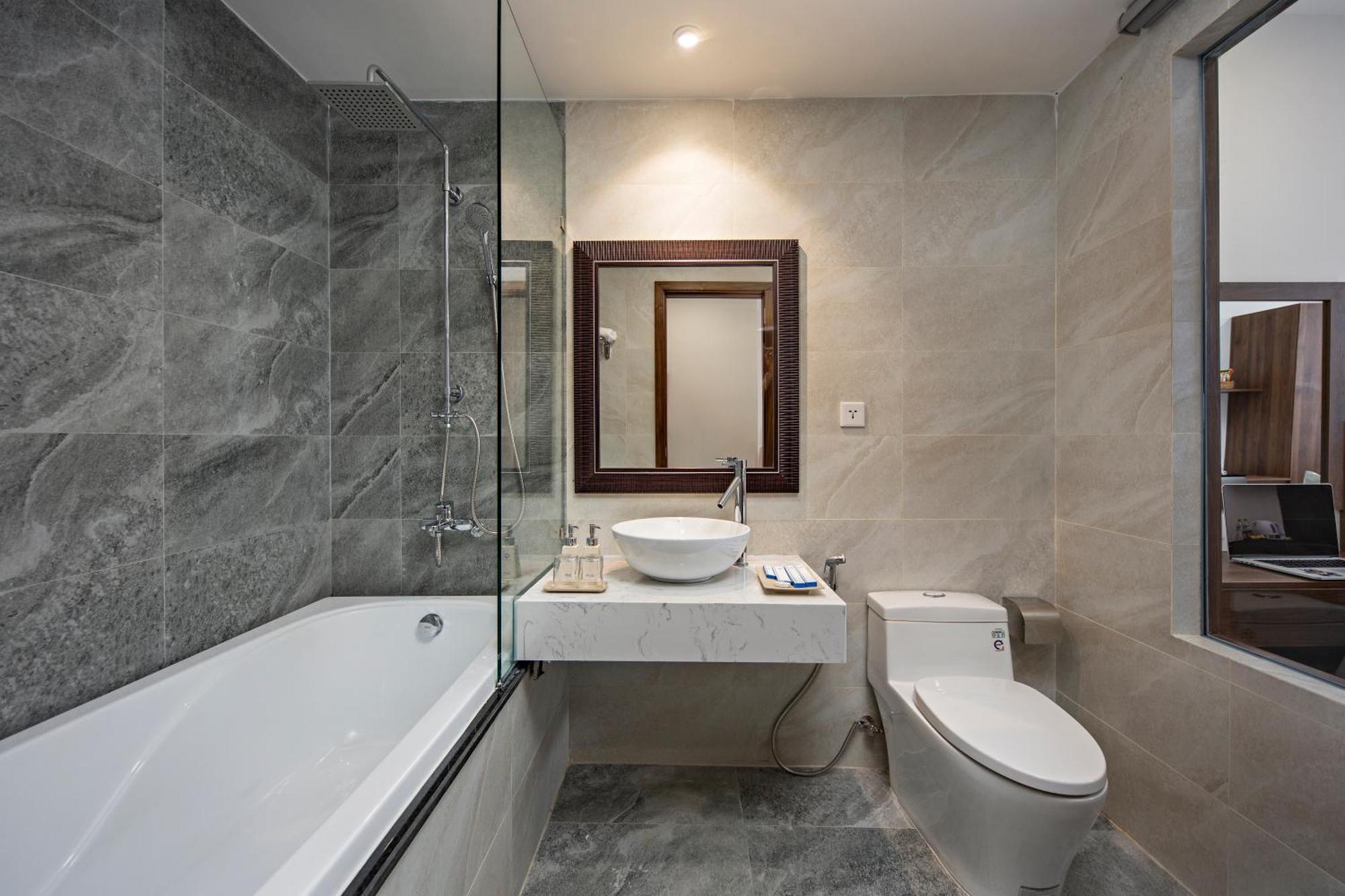 Capecia Danang Hotel And Apartment Exterior photo